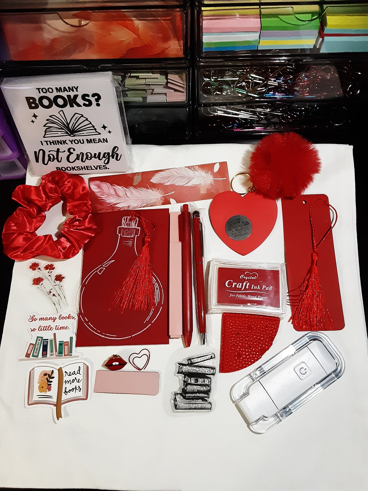 Red 20 item bookish mystery bundle